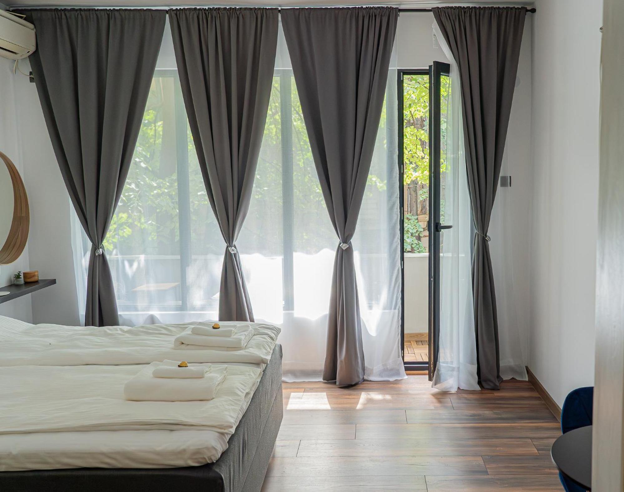 Central Apartments เวลีคอเทอร์โนโว ภายนอก รูปภาพ