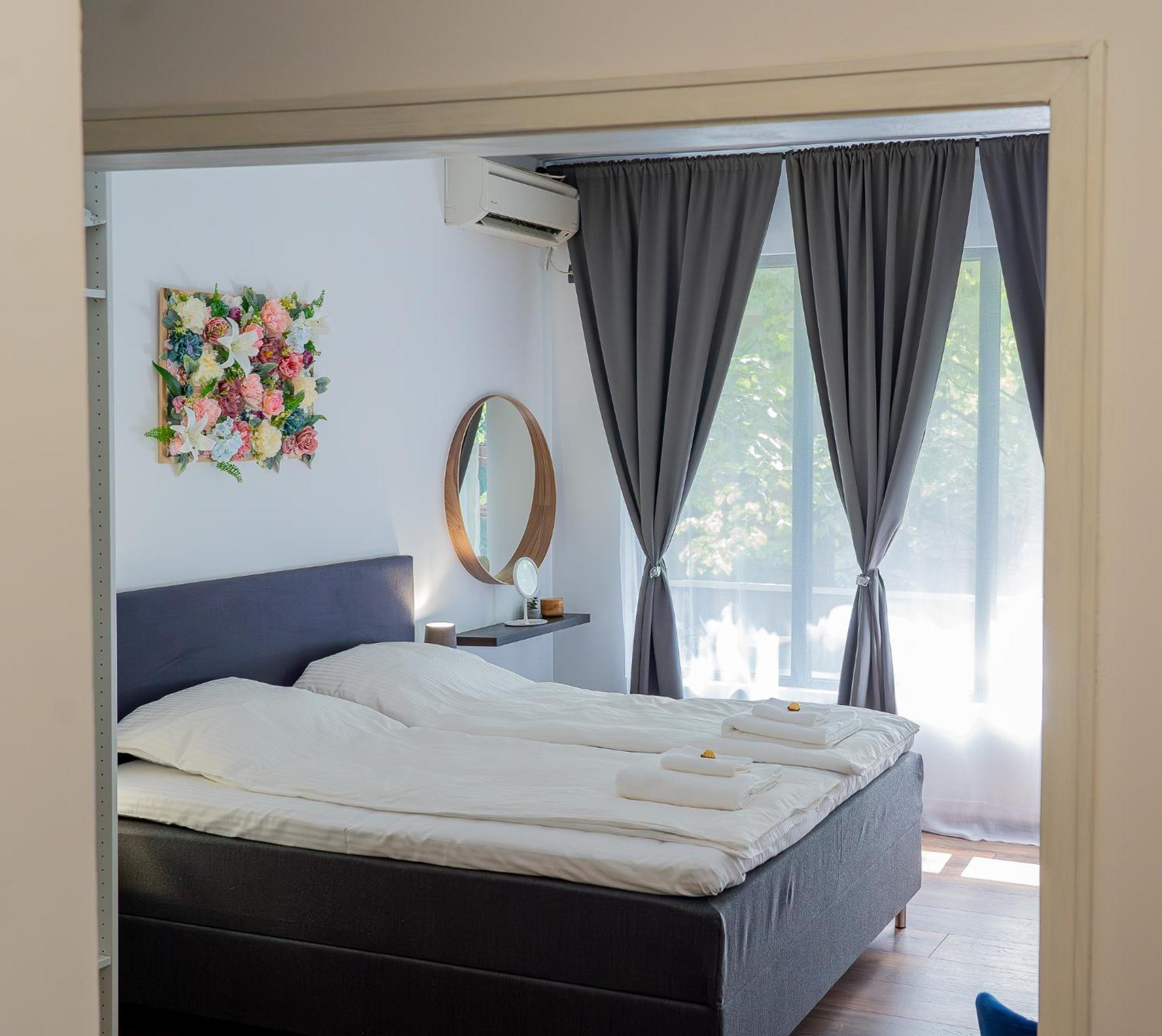 Central Apartments เวลีคอเทอร์โนโว ภายนอก รูปภาพ