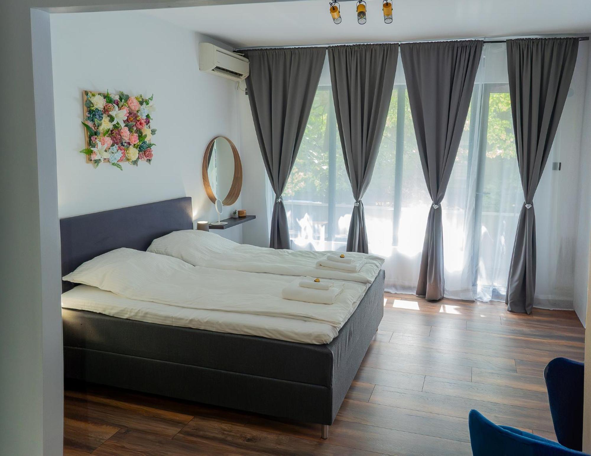 Central Apartments เวลีคอเทอร์โนโว ภายนอก รูปภาพ