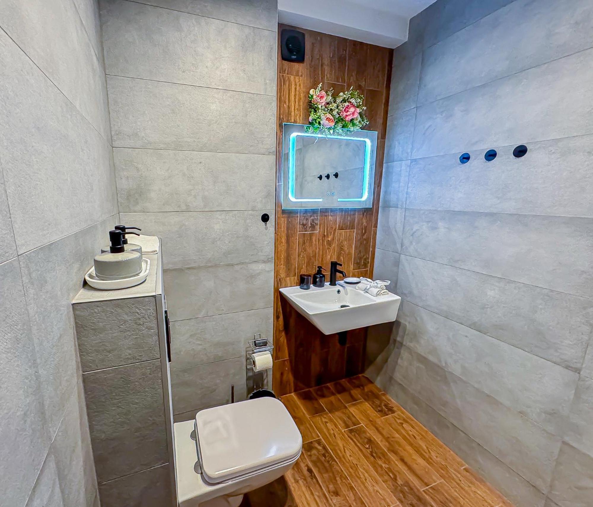 Central Apartments เวลีคอเทอร์โนโว ภายนอก รูปภาพ